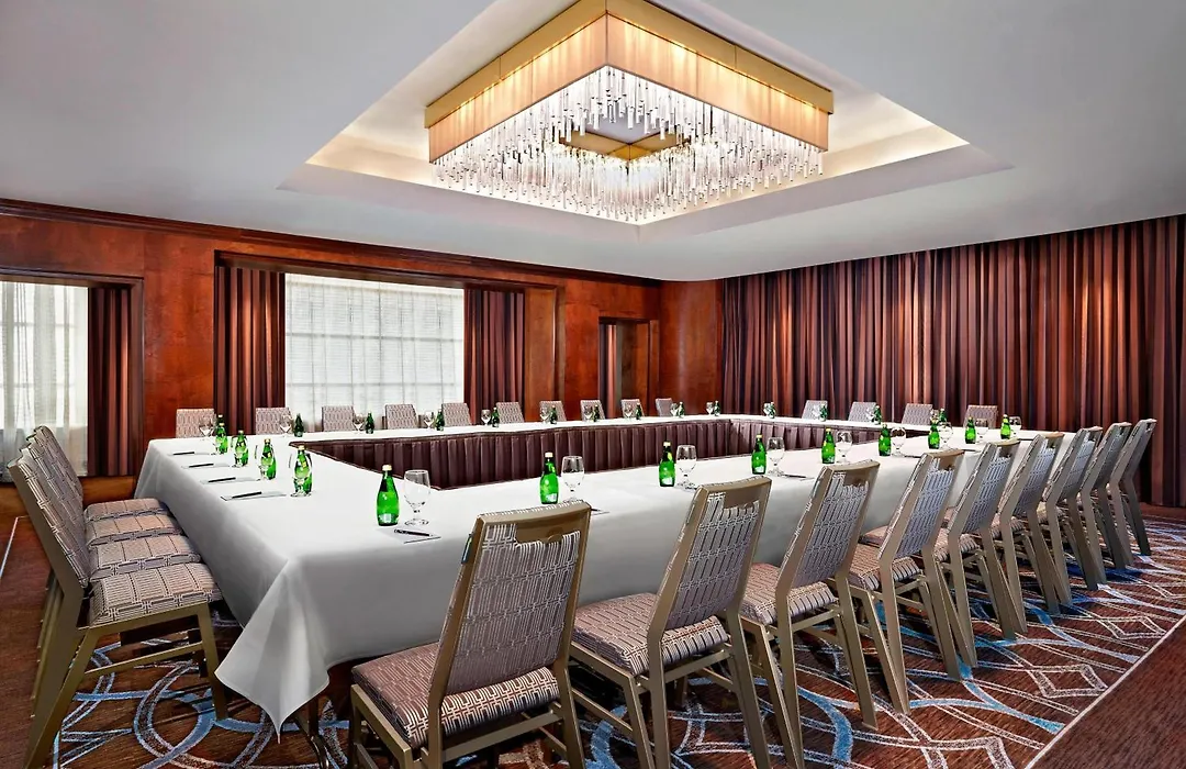 Le Centre Sheraton Montreal Hotel-1